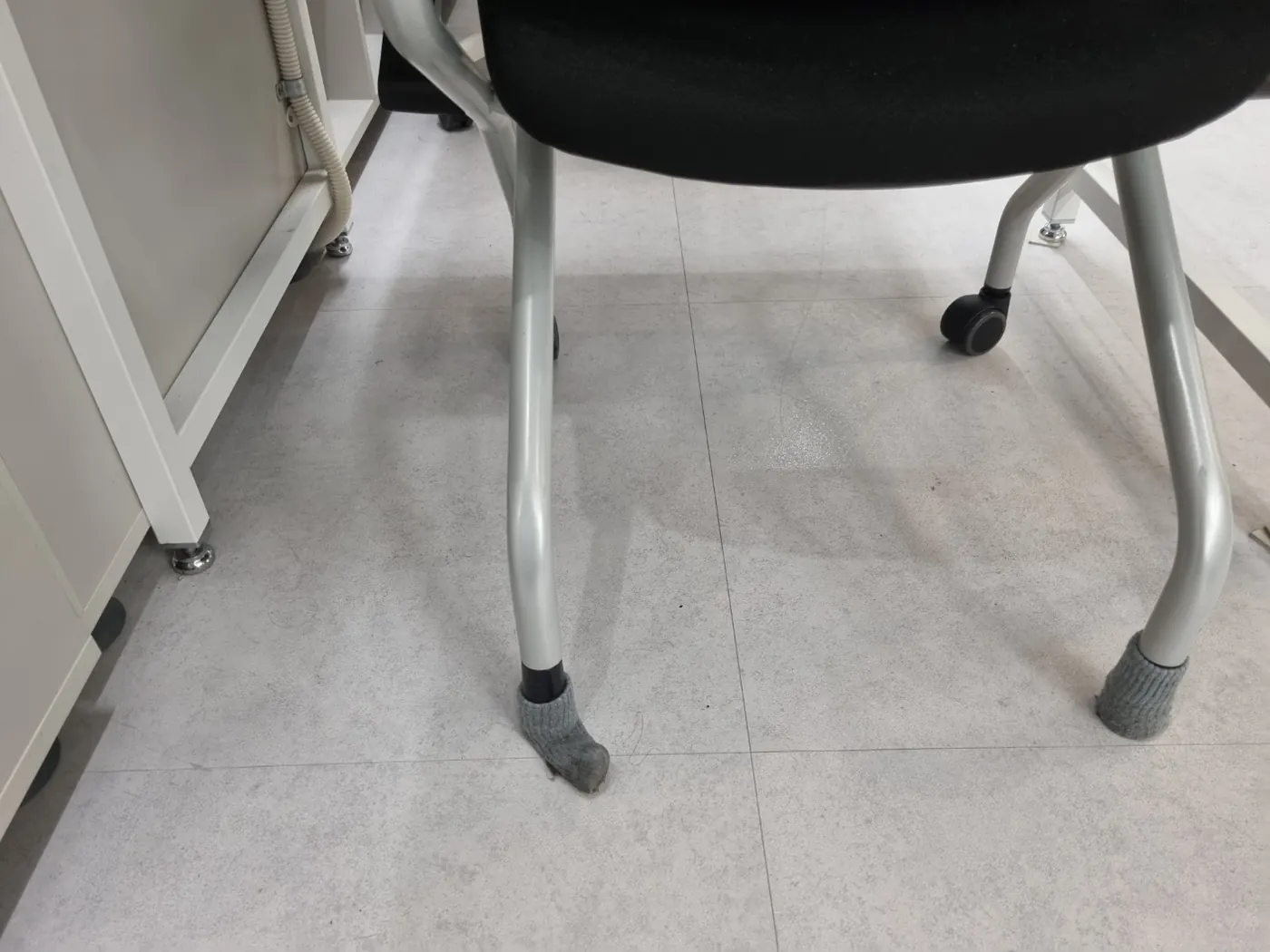 대덕구 학원청소 시공 현장 — 바닥 마감 상태