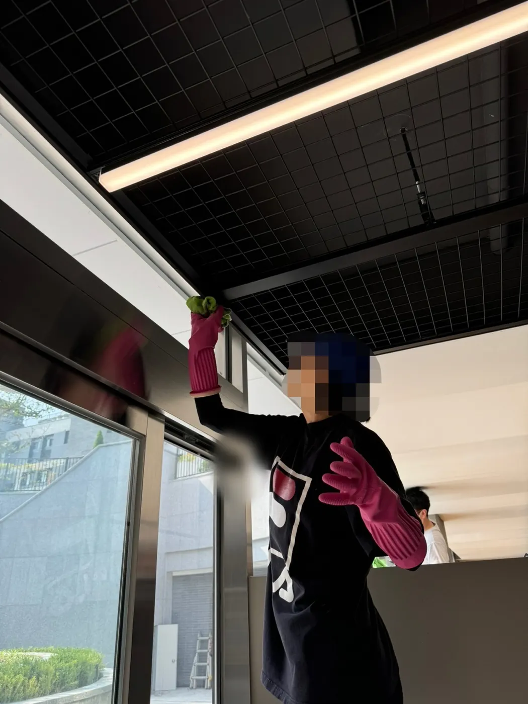 세정 진행 — 갑동 헬스장청소 현장