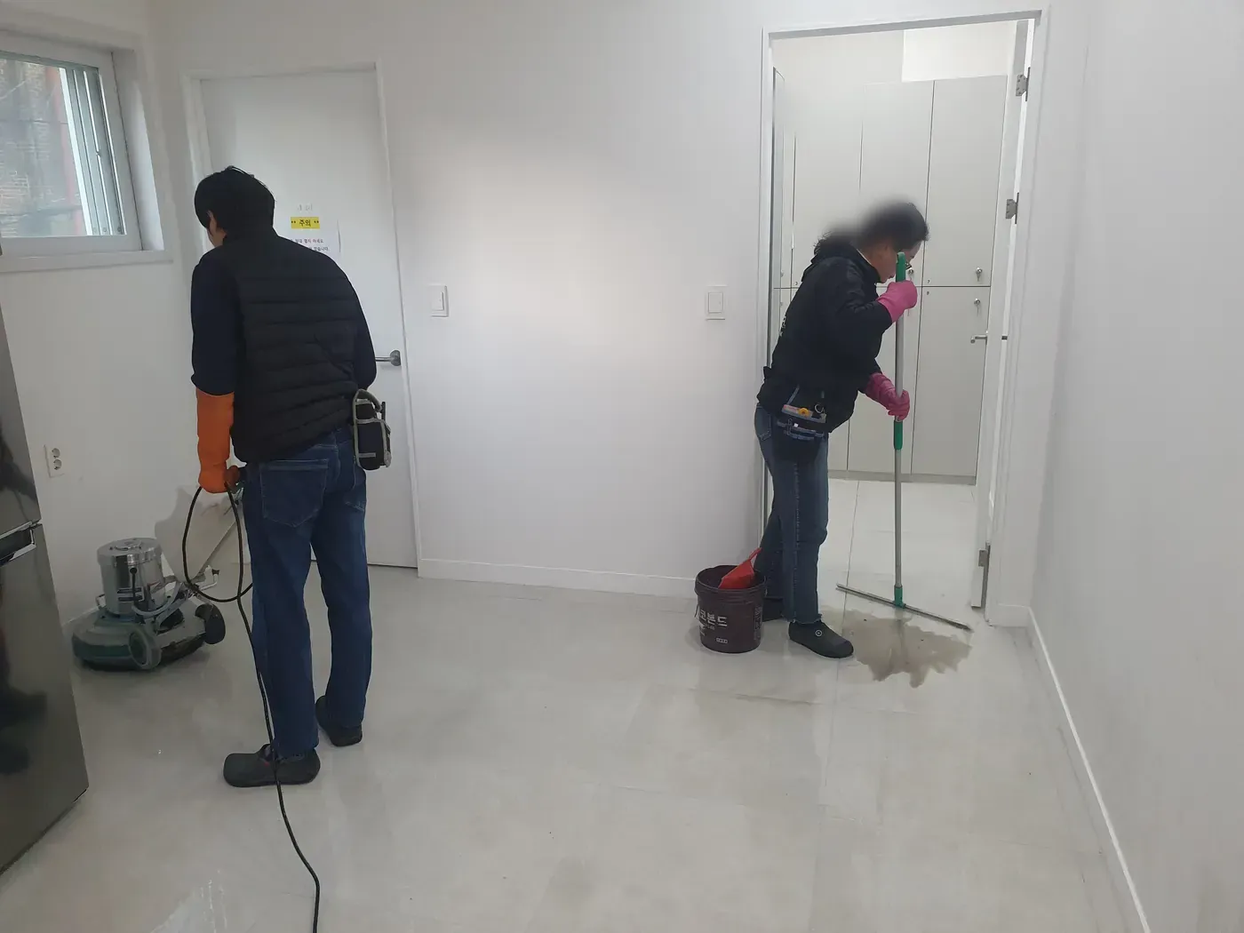 바닥 기계 세정 — 대전광역시 병원청소 현장