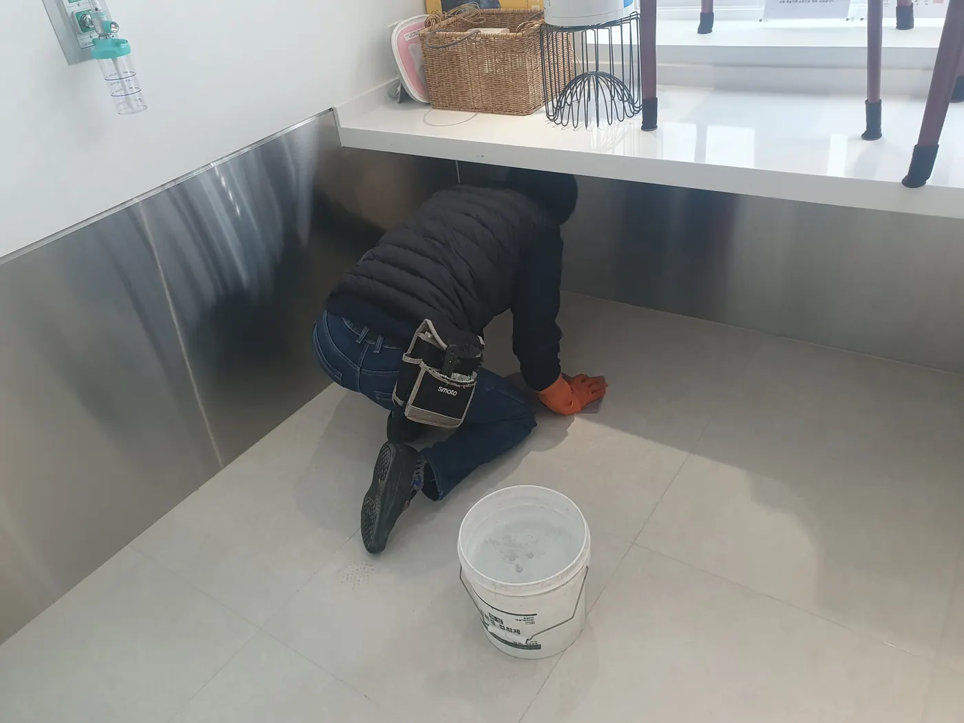 바닥 물걸레 마감 — 대별동 병원청소 현장