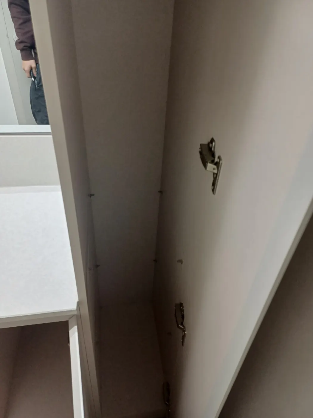 붙박이장 내부 — 내동 입주청소 현장