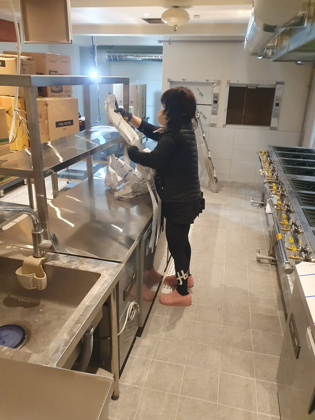 주방 집기 정리 — 구룡동 식당청소 현장