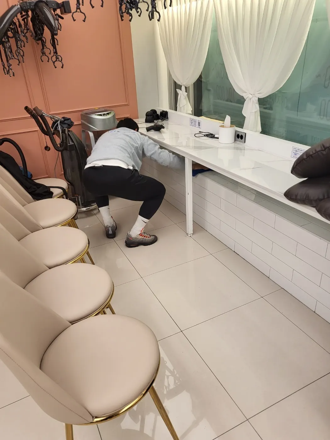 세정 진행 — 구도동 미용실청소 현장