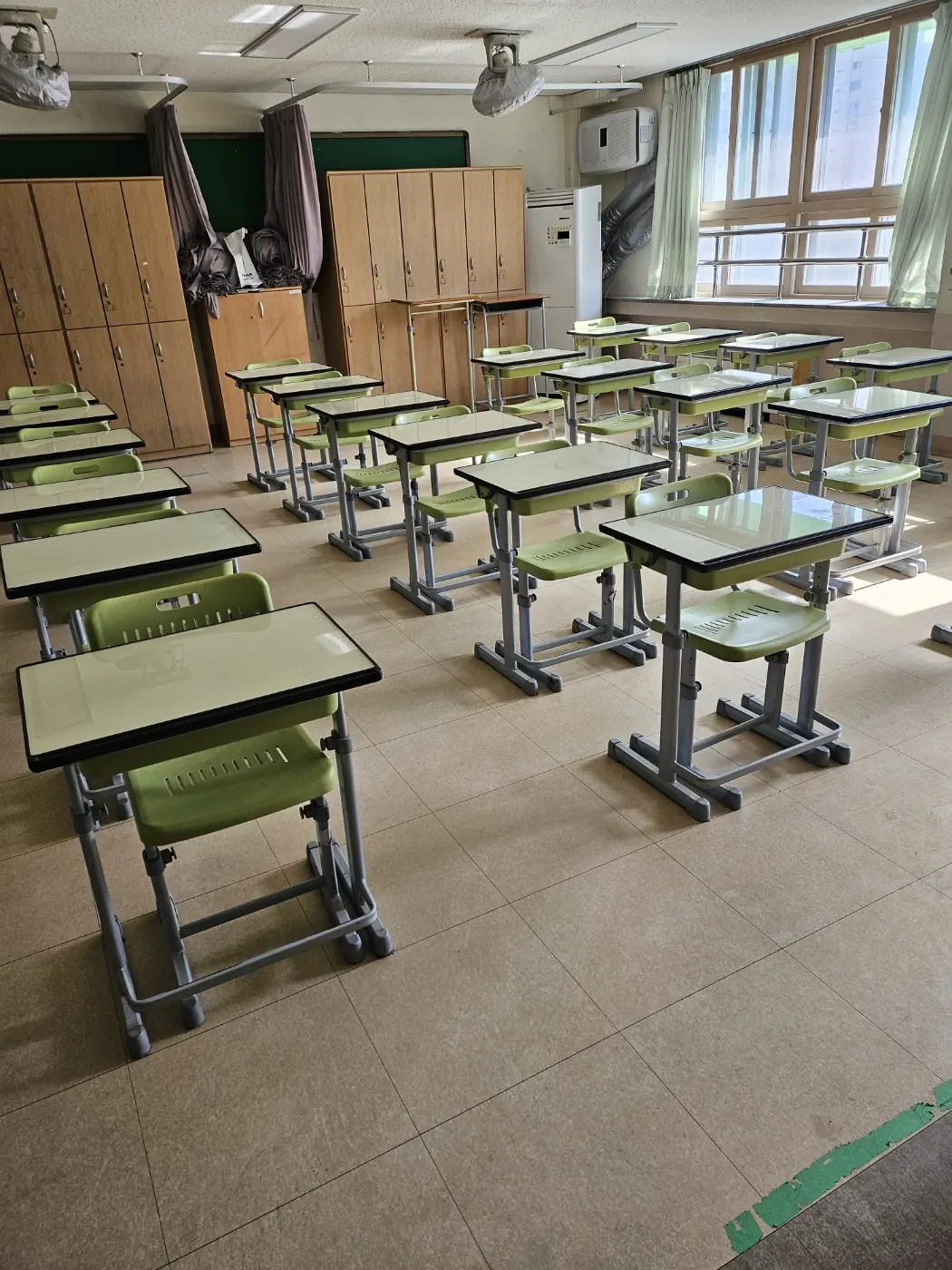 대전광역시 학교청소 시공 현장 — 교실 마감