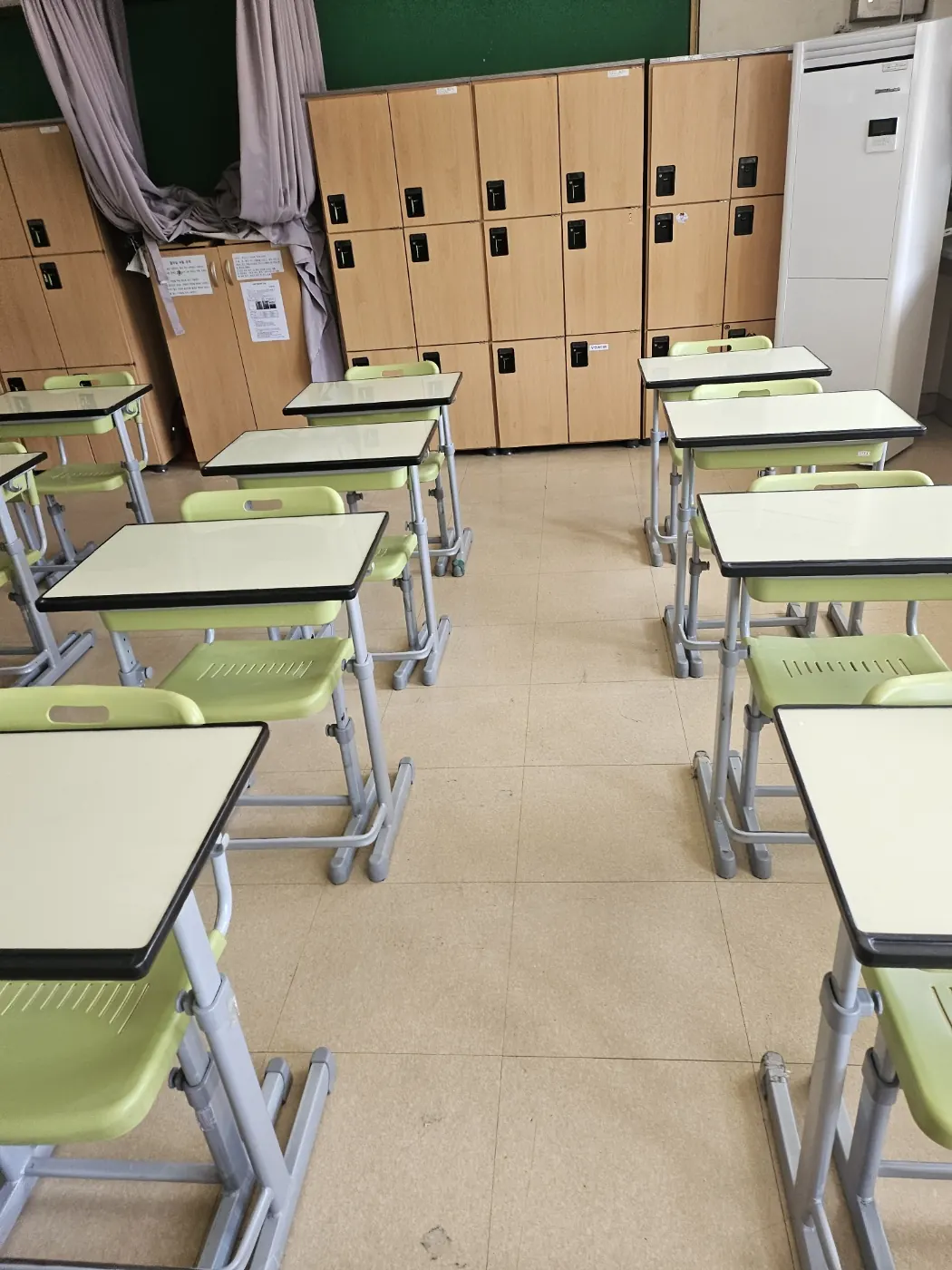 문평동 학교청소 시공 현장 — 교실 마감