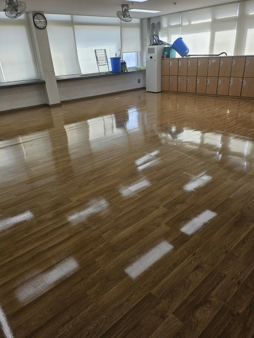 왁스 재코팅 — 동구 학교청소 현장