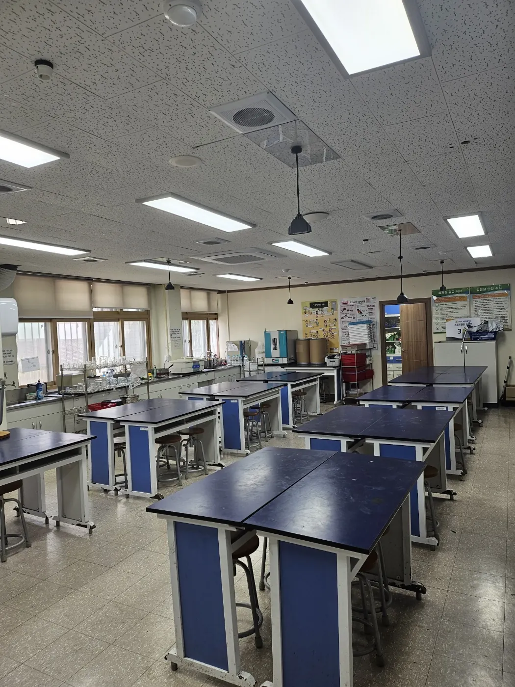 특별실 작업 — 대전광역시 학교청소 현장